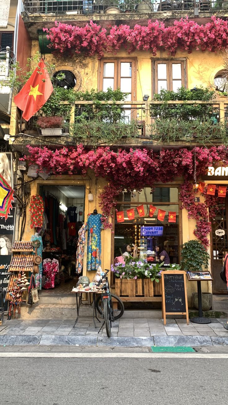 northern-Viet Nam-Ha Noi-old-quarter-travel-guide